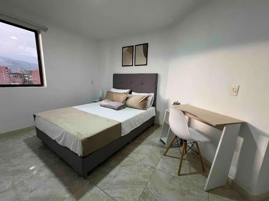 Apartamento Los Duques En Medellin, Es Un Lindo Alojamiento Entre Laureles Y Estadio